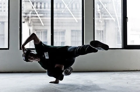 Breakdancing
